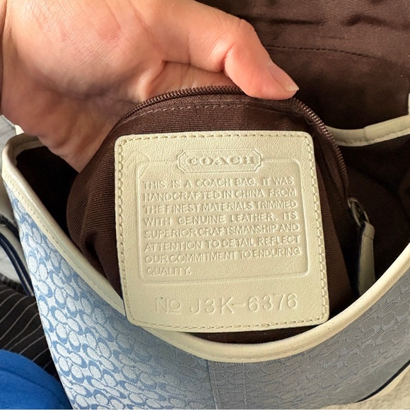 Coach purse - Picture 6 of 7